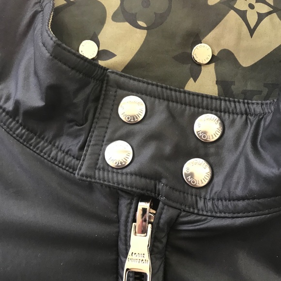 🔴SOLD🔴LOUIS VUITTON MURAKAMI REVERSIBLE JACKET - Picture 4 of 7